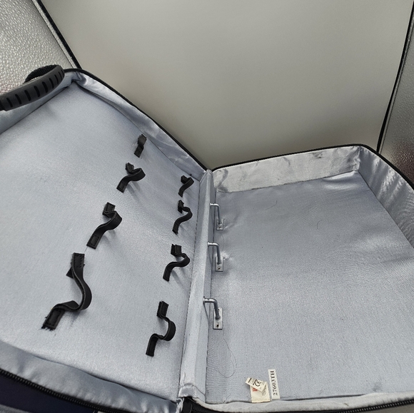 Y2k Bratz Doll Carrying Closet Case Multi Divider 2002 Original No Fringe Read - Picture 13 of 15